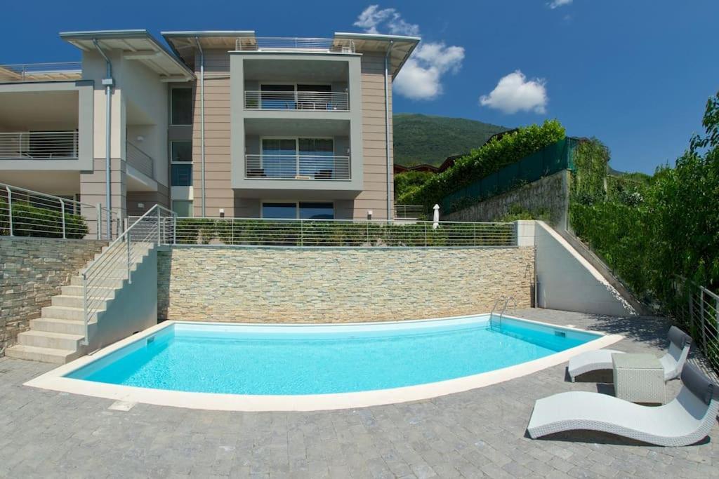 Residenza Simona Apartment Mezzegra Luaran gambar