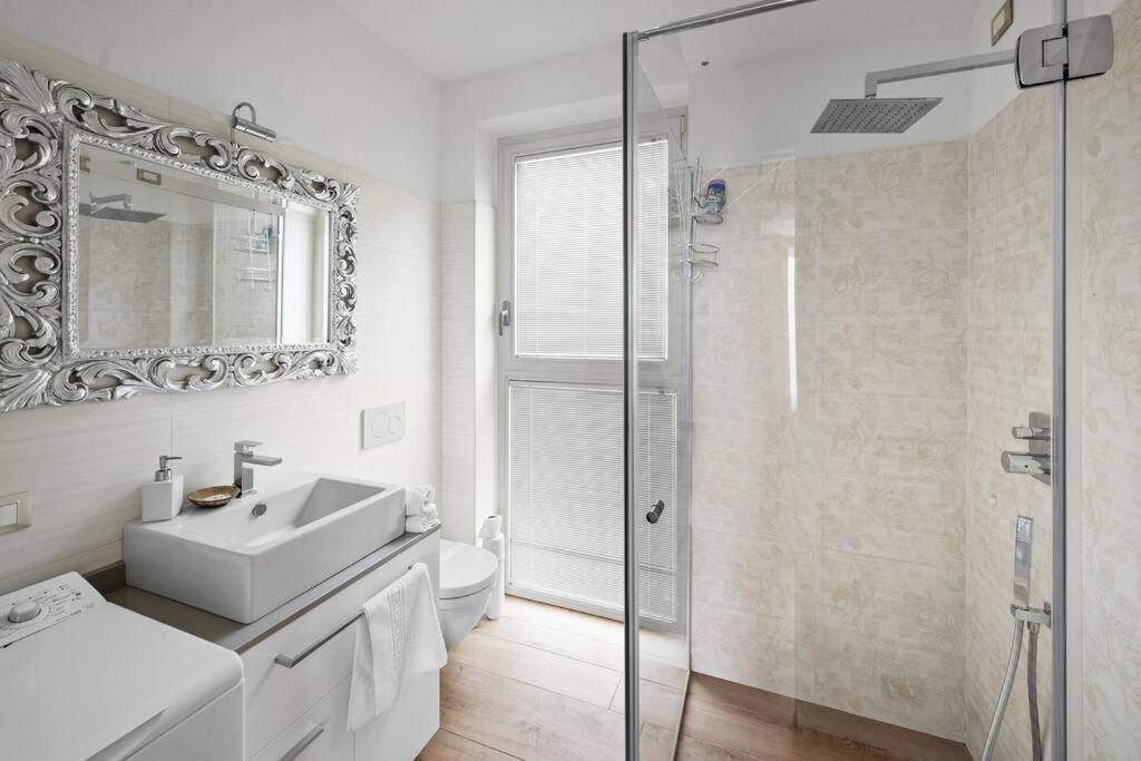 Residenza Simona Apartment Mezzegra Luaran gambar