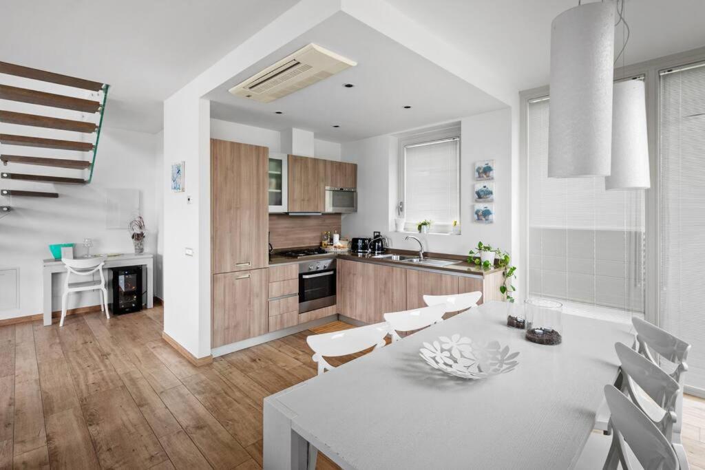 Residenza Simona Apartment Mezzegra Luaran gambar