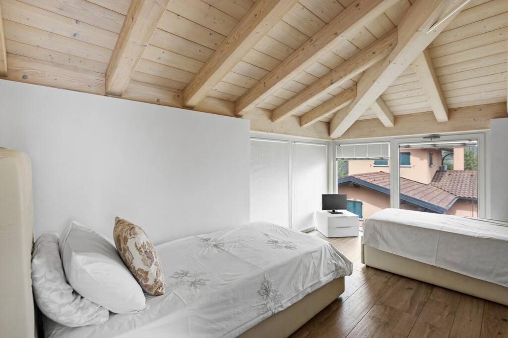 Residenza Simona Apartment Mezzegra Luaran gambar