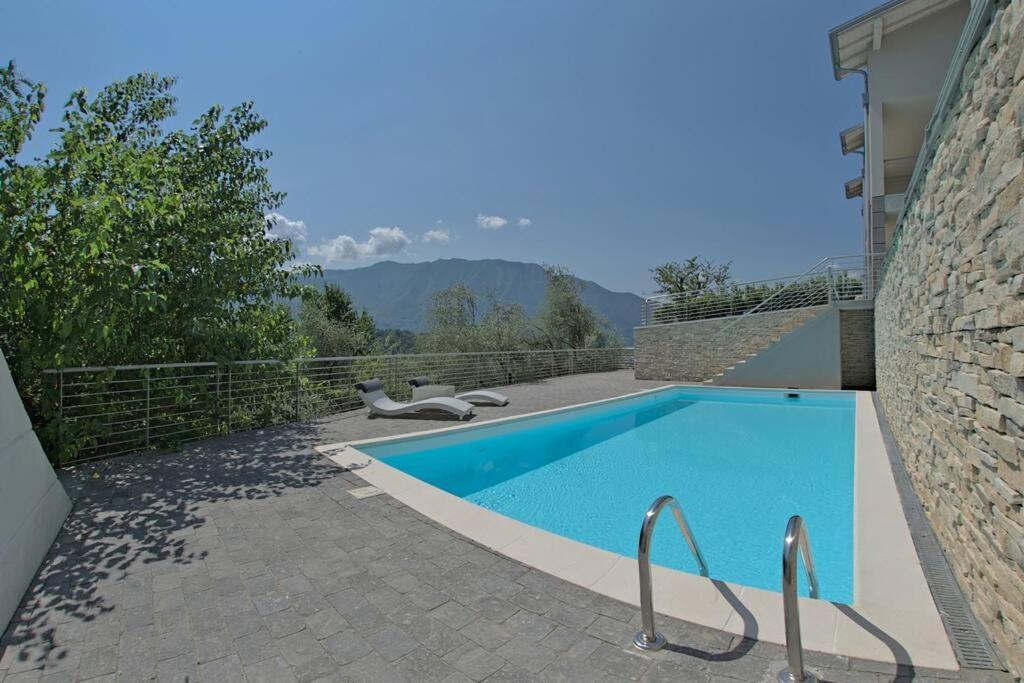 Residenza Simona Apartment Mezzegra Luaran gambar