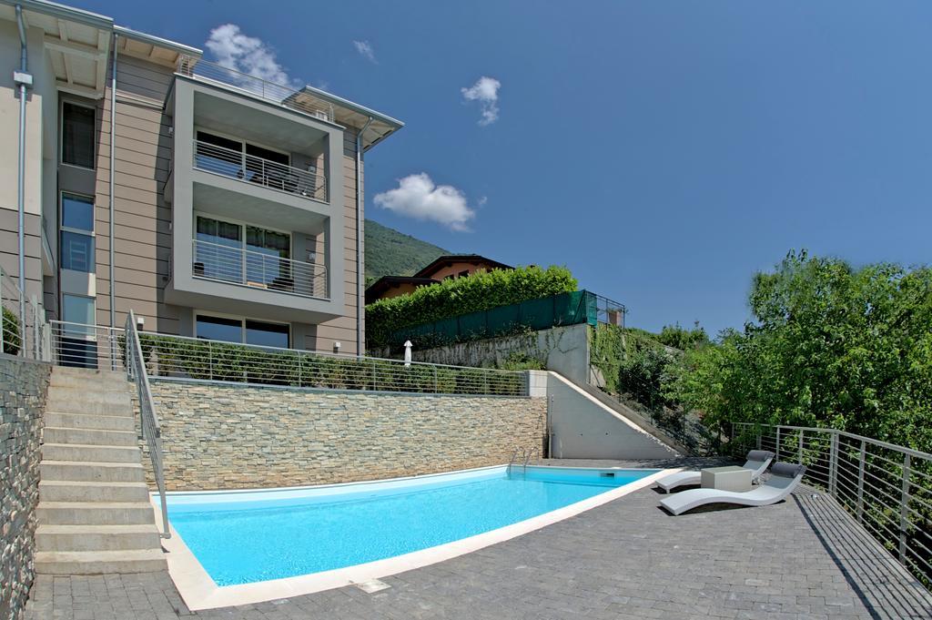 Residenza Simona Apartment Mezzegra Bilik gambar