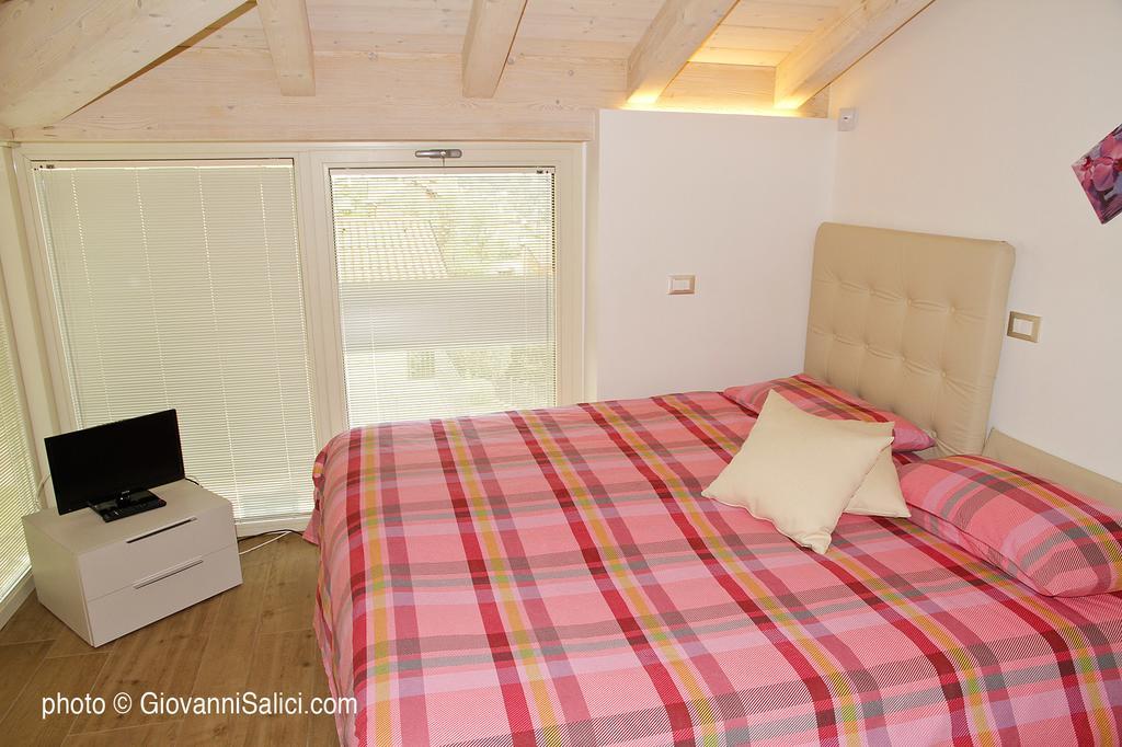 Residenza Simona Apartment Mezzegra Luaran gambar