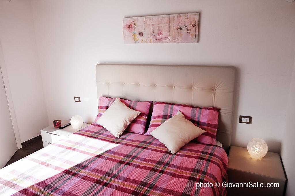 Residenza Simona Apartment Mezzegra Luaran gambar