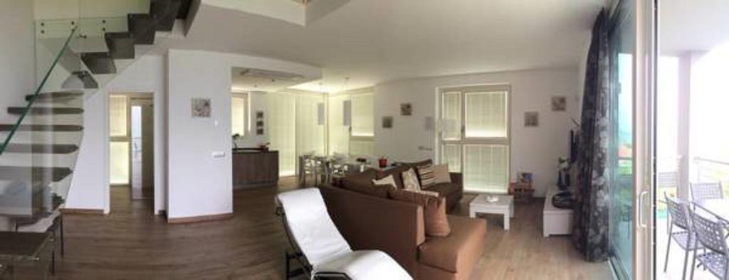 Residenza Simona Apartment Mezzegra Luaran gambar