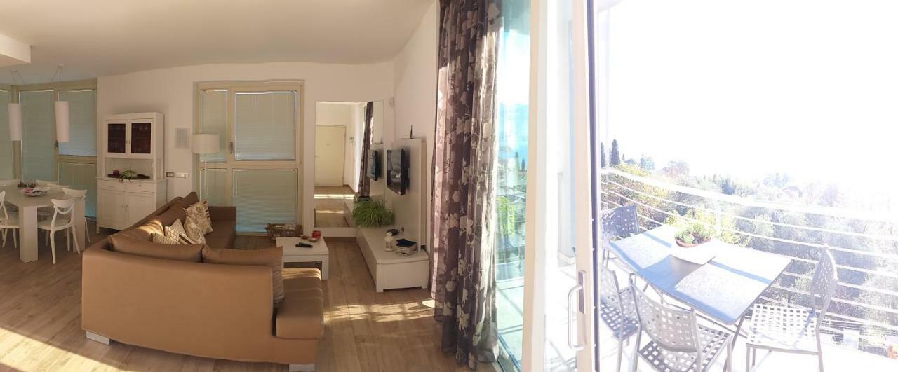 Residenza Simona Apartment Mezzegra Luaran gambar